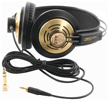 AKG K121 Studio