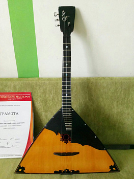 Мастер Прохорчук Е.А. Балалайка прима высшей категории Мастер Прохорчук Е.А. Балалайка прима высшей категории