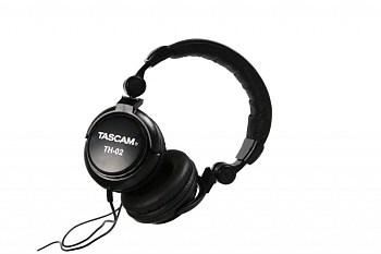 TASCAM TH-02