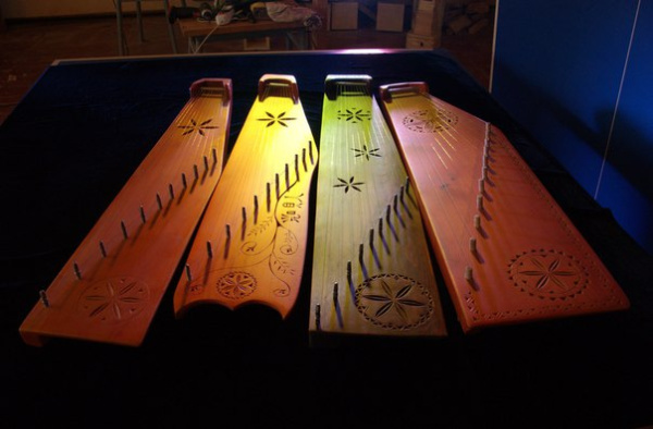 Таёжная Музыкальная Артель Гусли "Артель 17" Таёжная Музыкальная Артель Гусли "Артель 17"